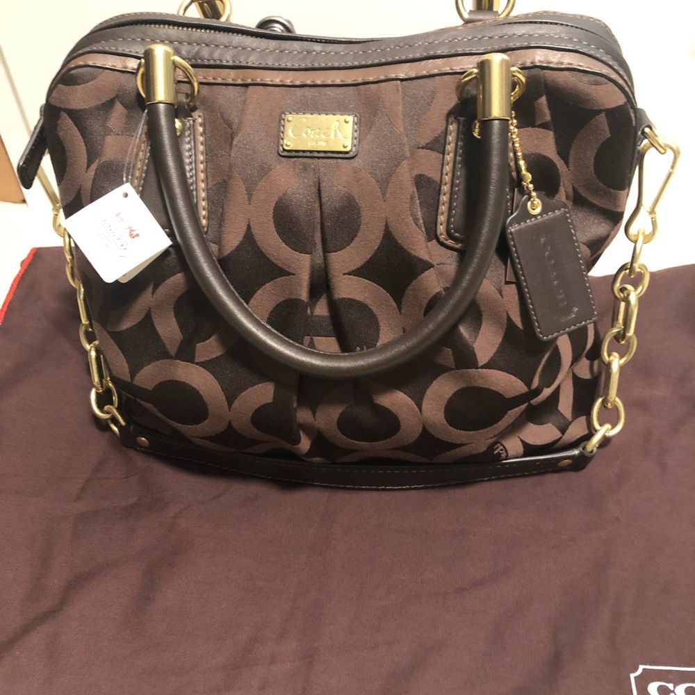 BEAUTIFUL NEW VINTAGE COACH HANDBAG